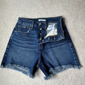 NWOT Good American denim shorts